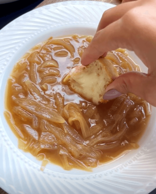 Simple Onion Soup recipe