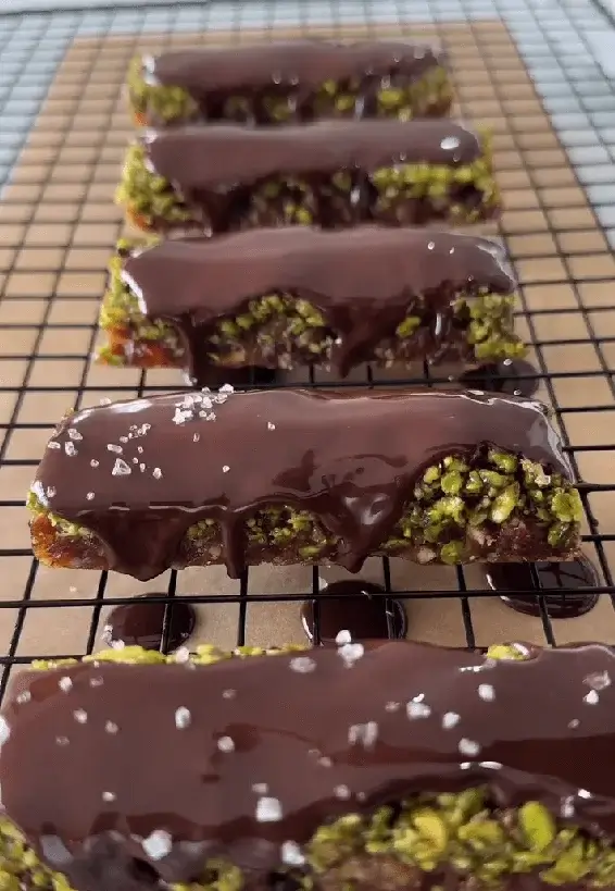 pistachio chocolate bar recipe