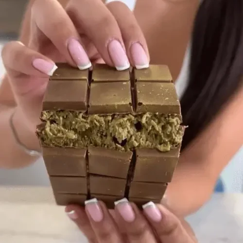 Pistachio Knafeh chocolate A Tribute to the famous chocolate of Dubai11