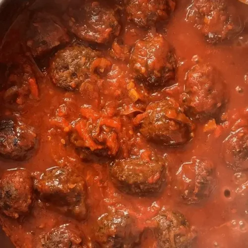 homemade meatballs and tomato sauce recipe