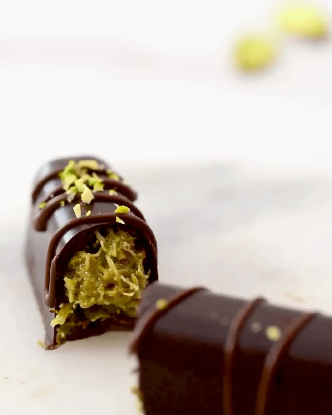 chocolate bar with pistachio filling recipe