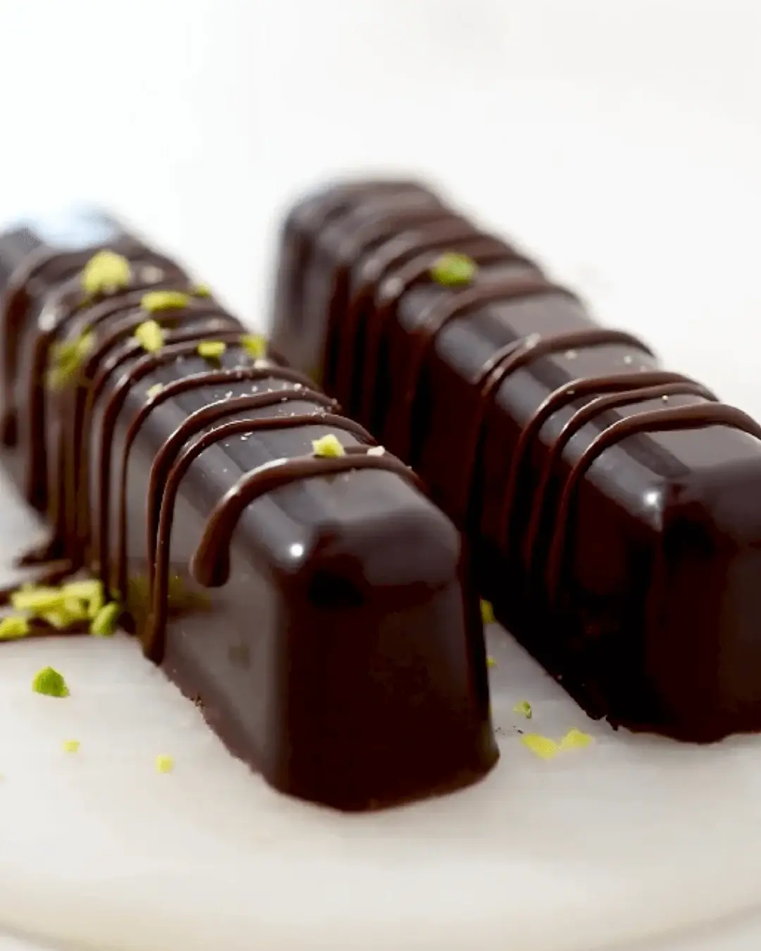 chocolate bar with pistachio filling recipe