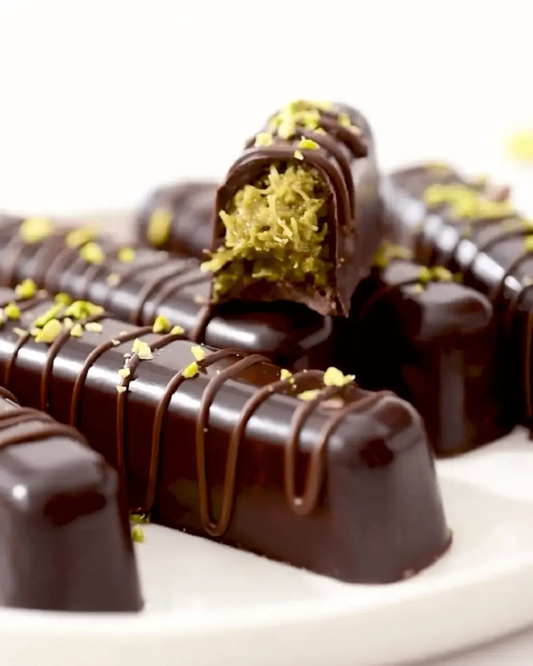 chocolate bar with pistachio filling recipe