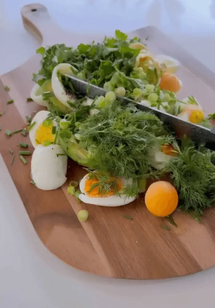 egg and avocado salad recipe