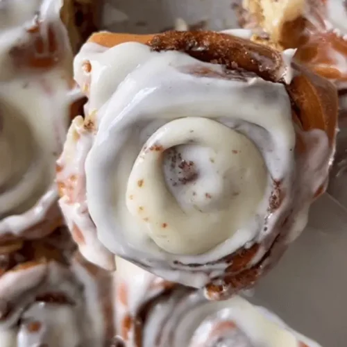 cream cheese cinnamon rolls recipe
