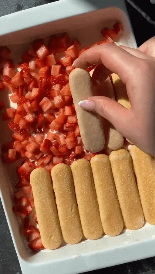 strawberry tiramisu recipe