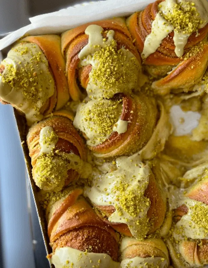pistachio buns recipe