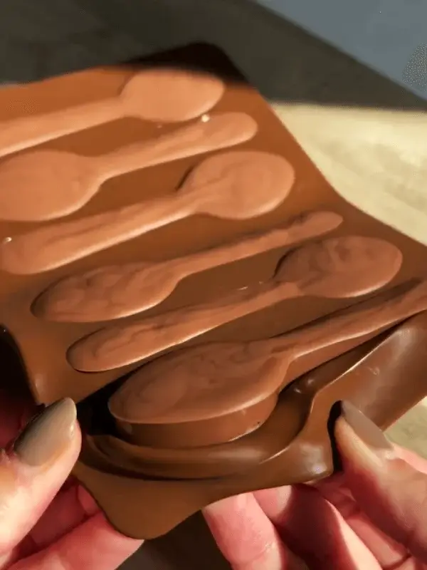 chocolate spoons recipe