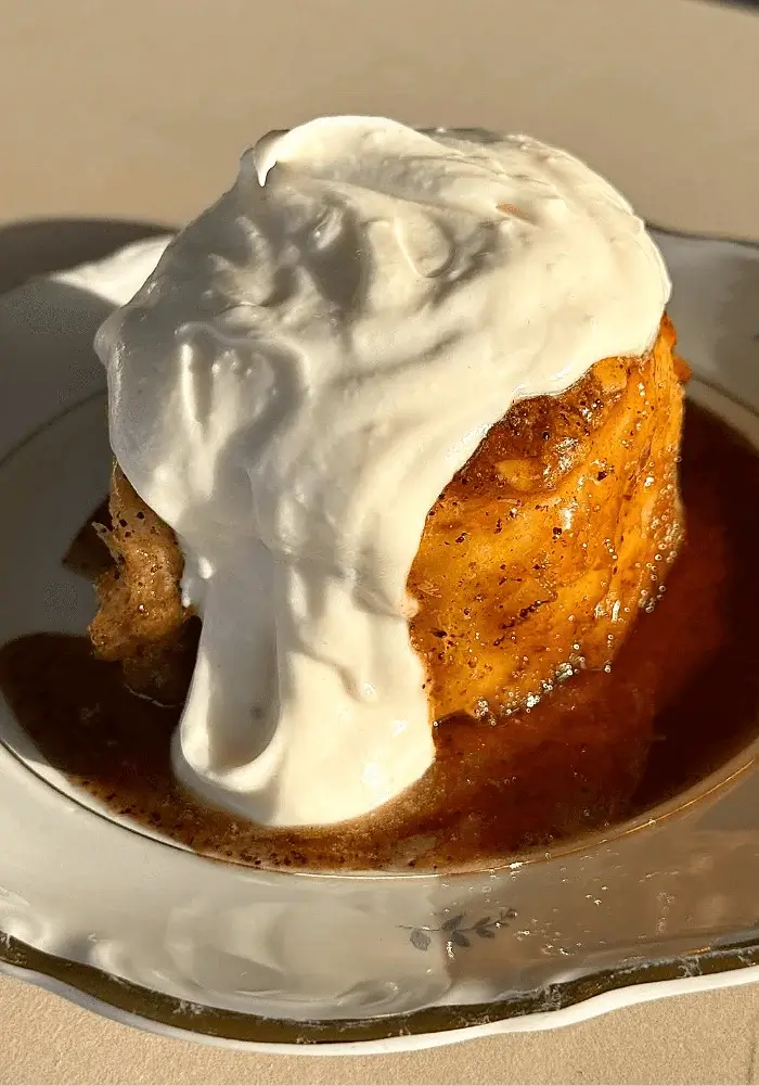 carrot cake cinnamon rolls recipe