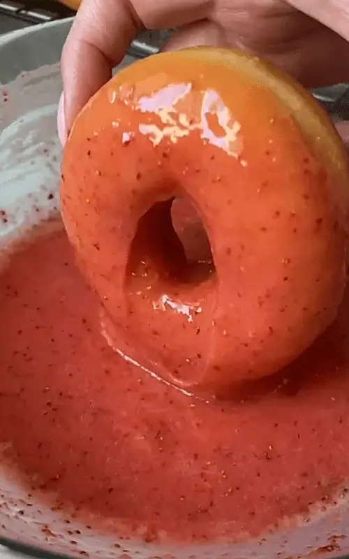 strawberry donuts recipe
