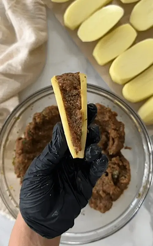 beef stuffed potatoes recipe