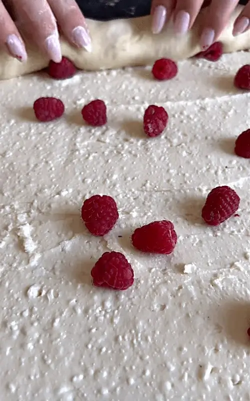 raspberry sweet rolls recipe