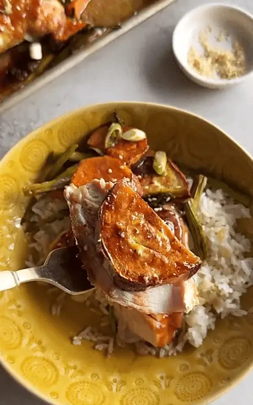 sheet pan chicken thighs and veggies recipe