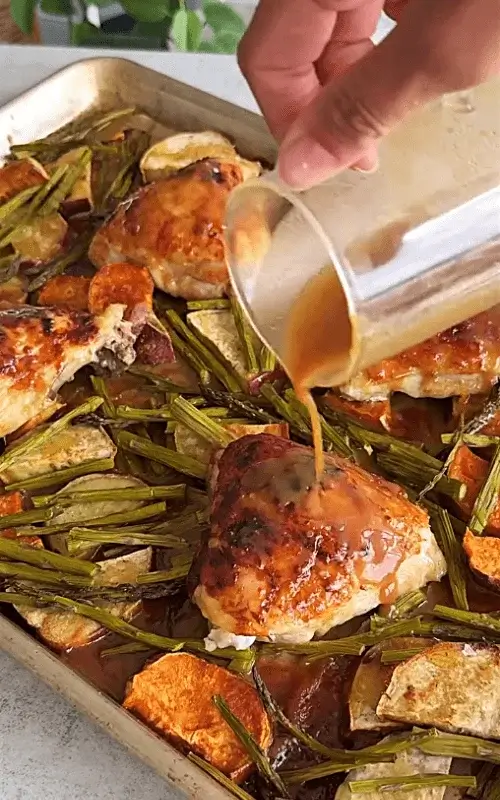 sheet pan chicken thighs and veggies recipe