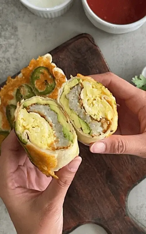 egg and cheese breakfast burrito recipe