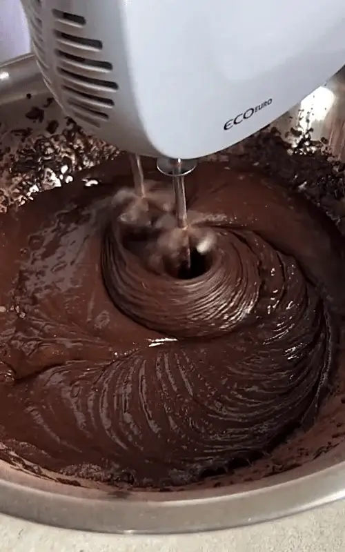 easy one bowl chocolate cake recipe